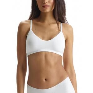 NEW COMMANDO butter bralette in white